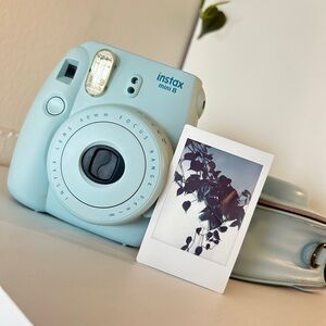 Instax Mini 8 Instant Polaroid Camera